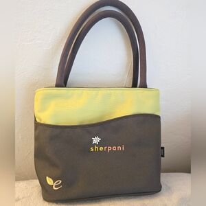 Sherpani Two-Tone Green & Brown Insulated Lunch Tote